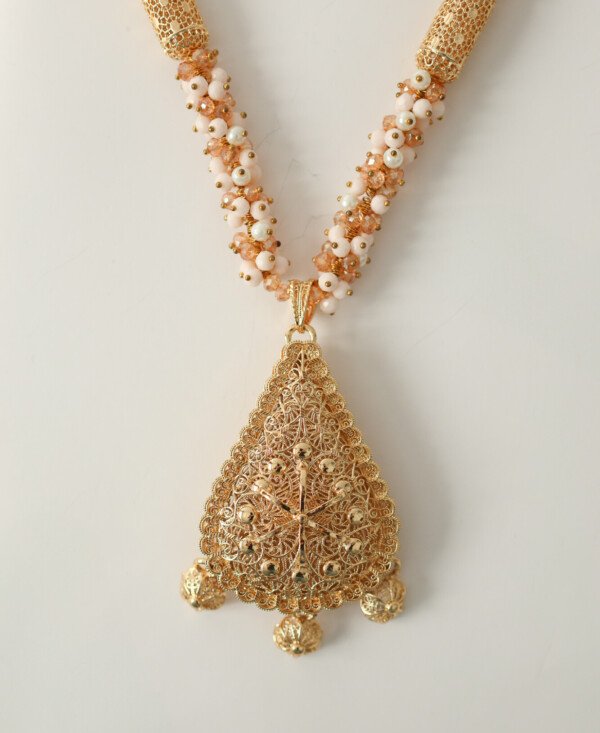 Collier perlée bicolore