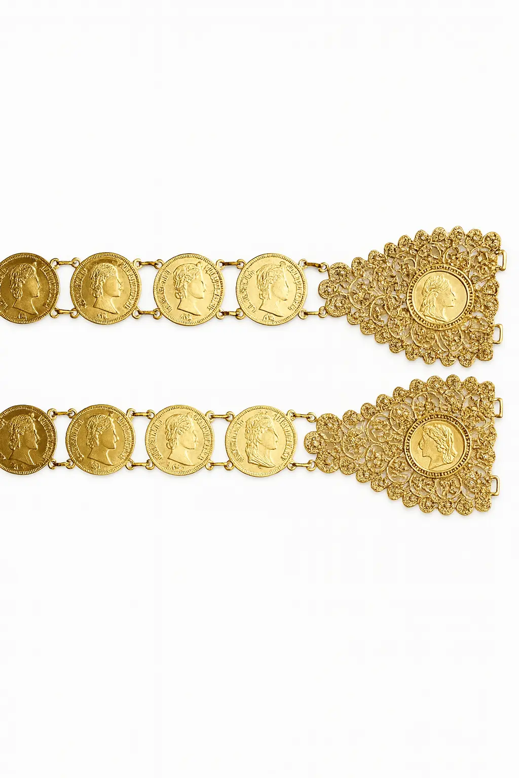 Ceintures en or et médaillons