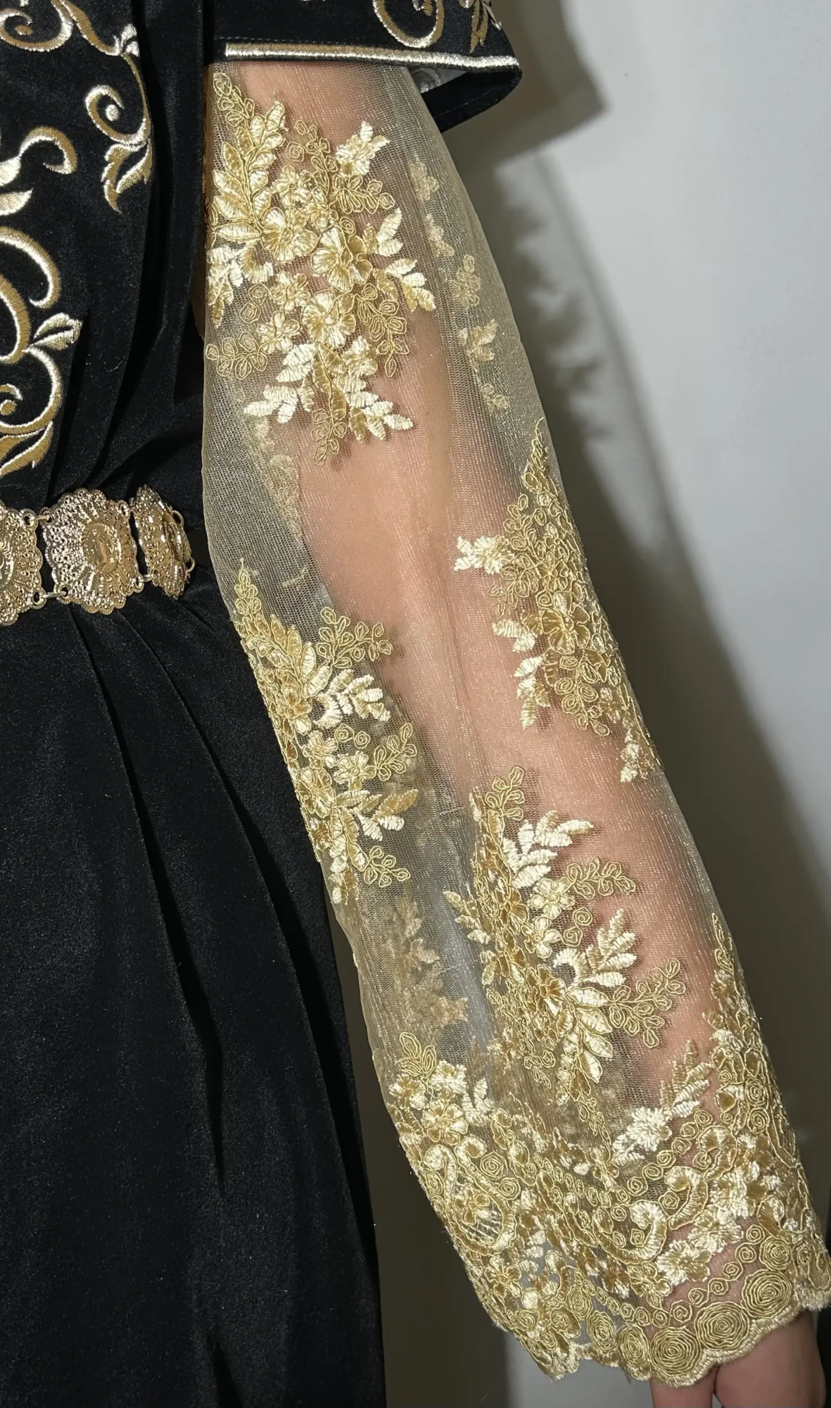 Manche en dentelles doré amovibles